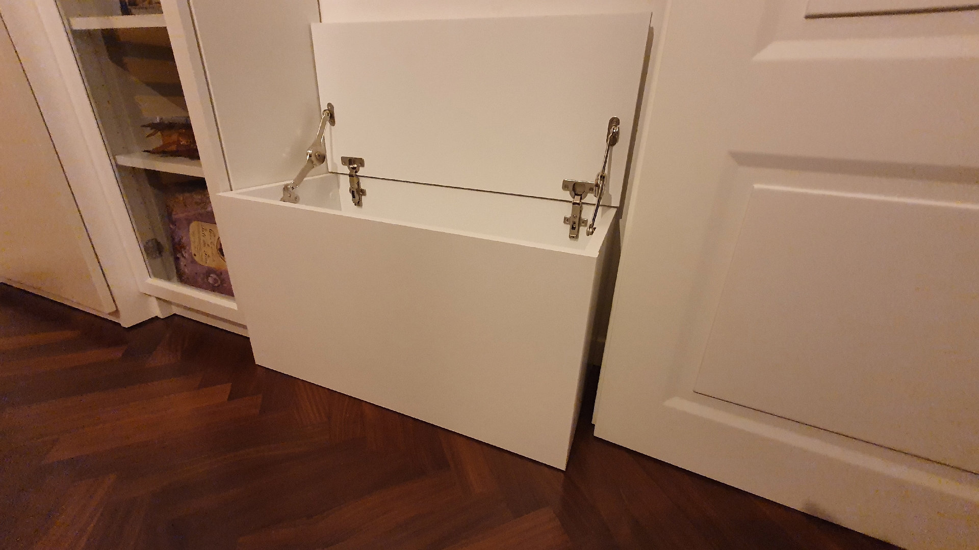 Cassapanca bianca su misura 